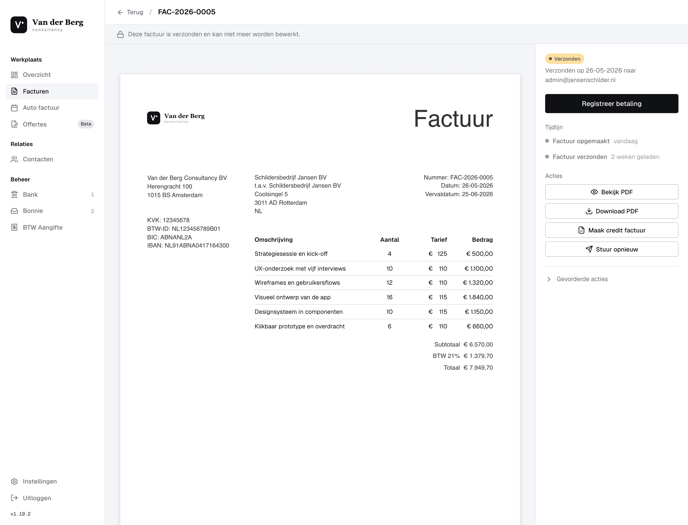 Verzonden factuur met de pdf-acties en de tijdlijn van verstuurd, bezorgd, bekeken en betaald.