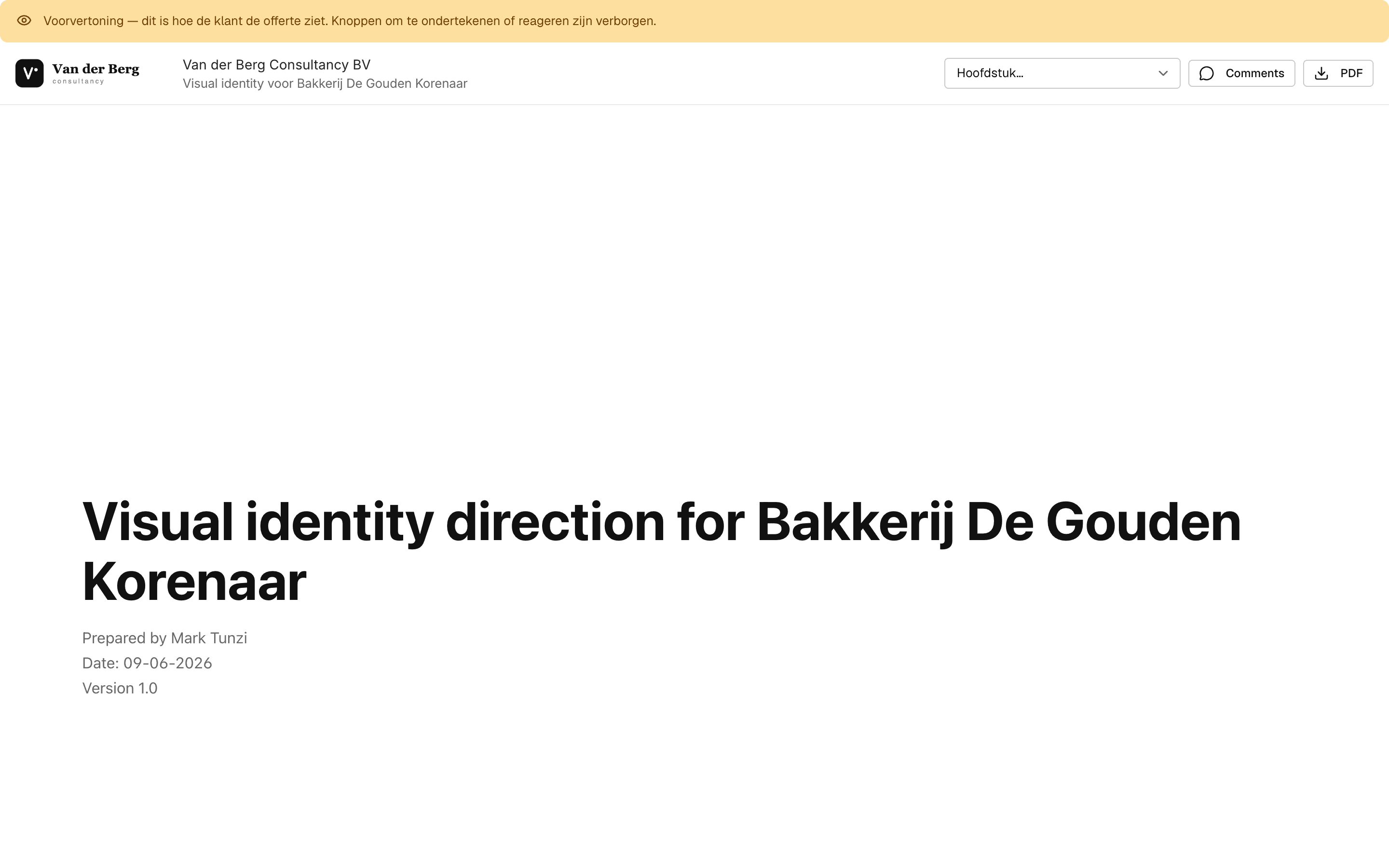 De publieke browser-weergave zoals de klant de offerte ziet: een gele voorvertoning-balk, het logo, een hoofdstuk-dropdown, knoppen voor Comments en PDF, en de cover-pagina met de titel